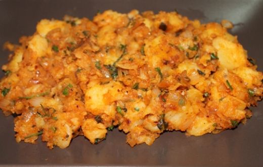 Yumurtalı Patates Kavurması Tarifi ve Malzemeleri